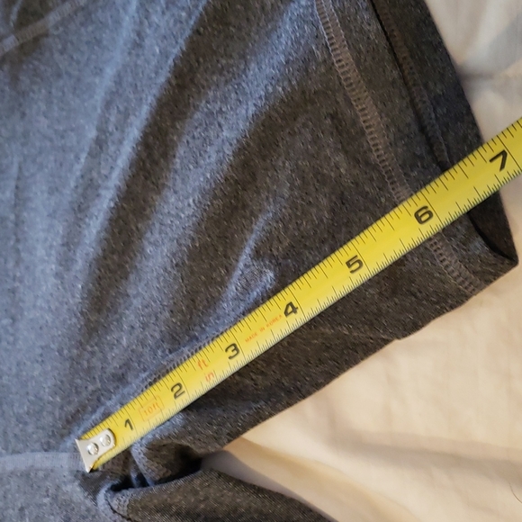 Workout shorts - Picture 4 of 4